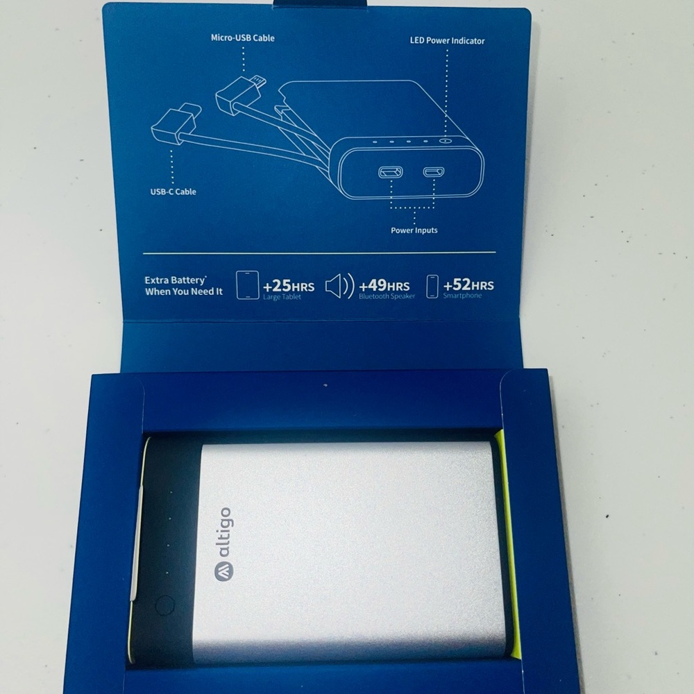 Altigo portable charger